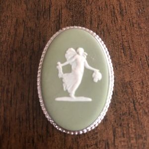 Green Wedgwood Sterling Jasperware Brooch/Pin 1979
